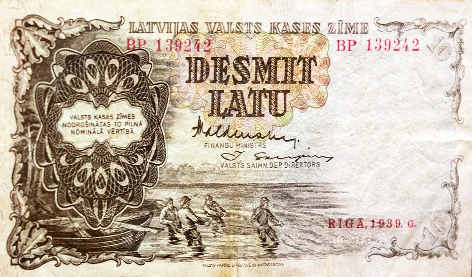 lotyšská bankovka